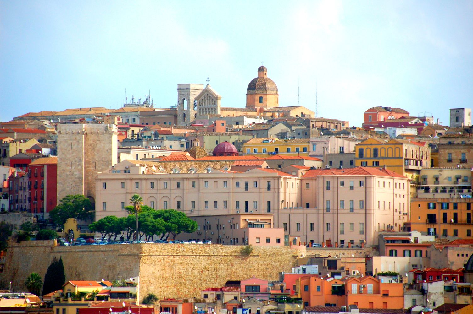 Luce di Cagliari: tour a piedi nel capoluogo della Sardegna